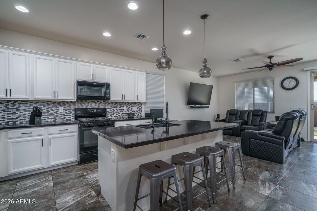 17275 W MIAMI Street, Goodyear, AZ 85338 — photo 5