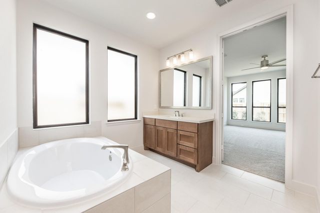 10902 Overlook Point Drive, Missouri City, TX 77459