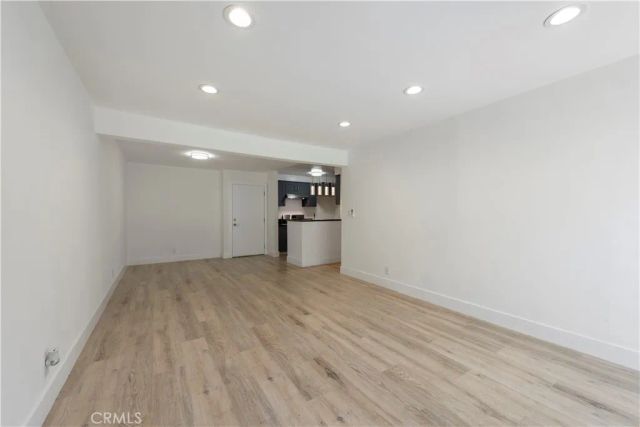 18620 Hatteras Street 169, Tarzana, CA 91356