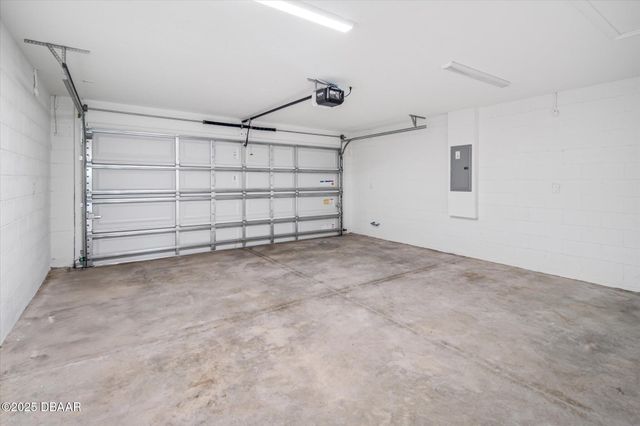 6 Ulmacea Place, Palm Coast, FL 32137