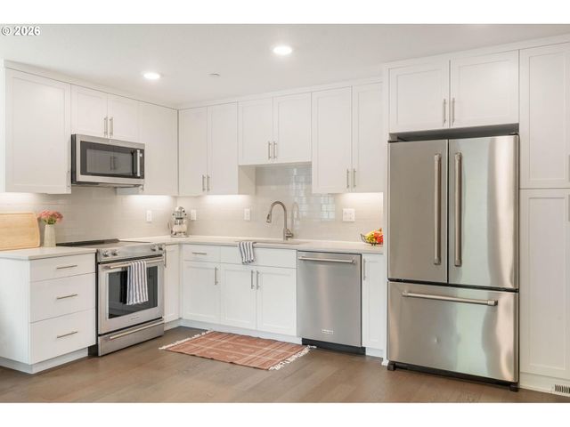 7659 N WESTANNA Ave, Portland, OR 97203