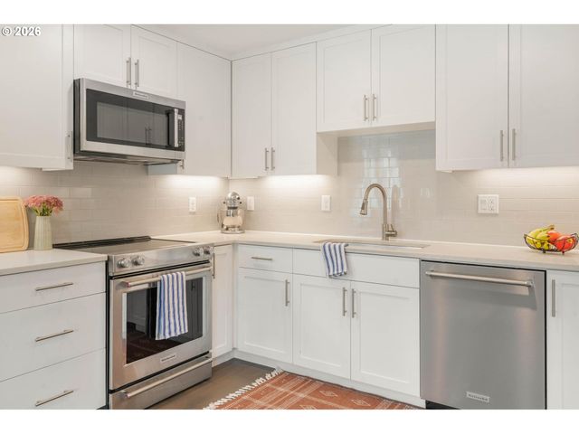 7659 N WESTANNA Ave, Portland, OR 97203