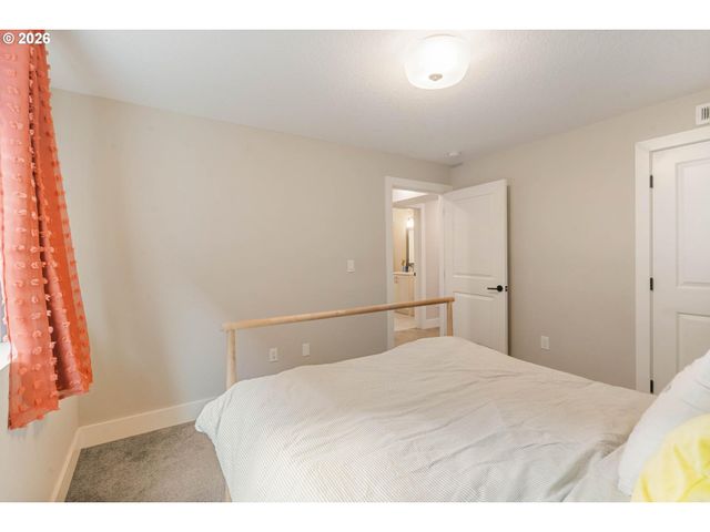 7659 N WESTANNA Ave, Portland, OR 97203