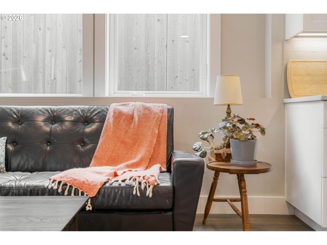 7659 N WESTANNA Ave, Portland, OR 97203
