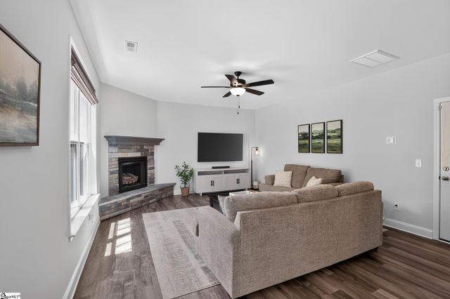 725 Dottie Court, Greenville, SC 29617