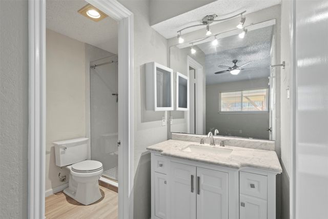 3002 Penny Lane, Euless, TX 76039