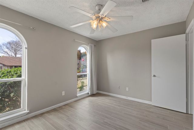 3002 Penny Lane, Euless, TX 76039