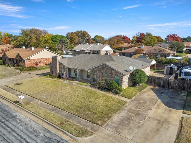 3002 Penny Lane, Euless, TX 76039