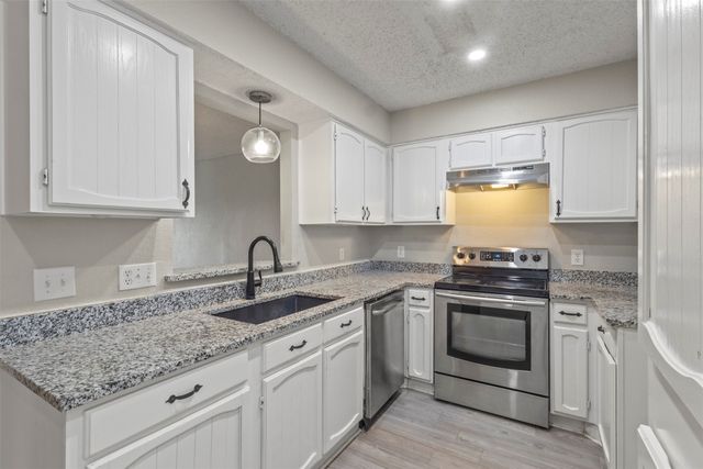 3002 Penny Lane, Euless, TX 76039