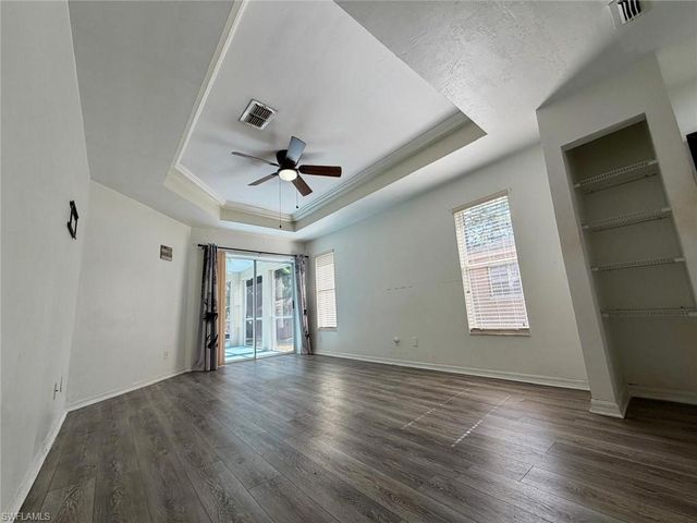 530 7th ST SW, Naples, FL 34117