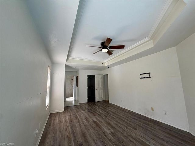 530 7th ST SW, Naples, FL 34117