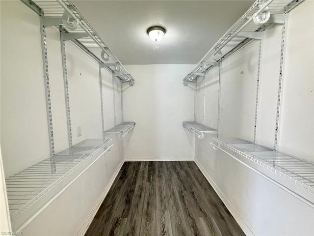 530 7th ST SW, Naples, FL 34117