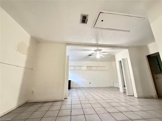 530 7th ST SW, Naples, FL 34117