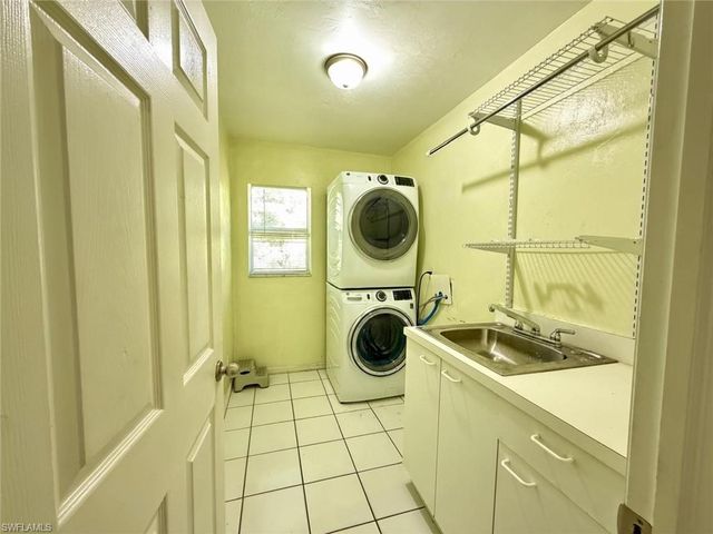 530 7th ST SW, Naples, FL 34117