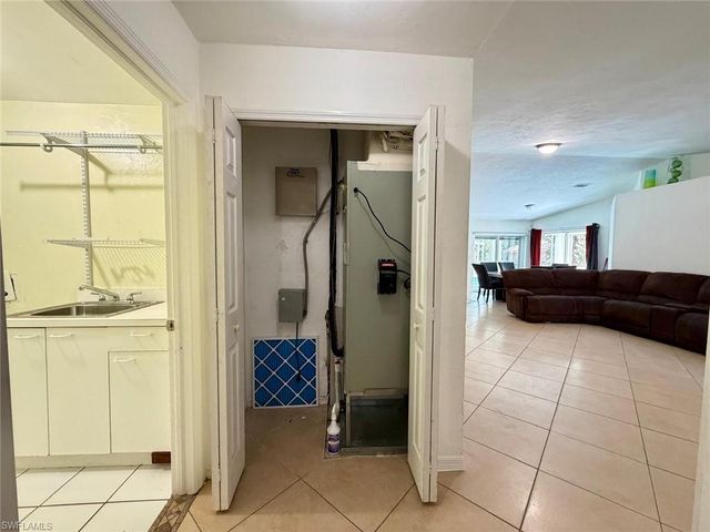 530 7th ST SW, Naples, FL 34117