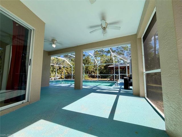 530 7th ST SW, Naples, FL 34117