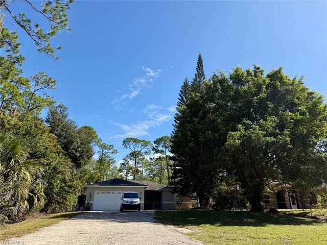 530 7th ST SW, Naples, FL 34117