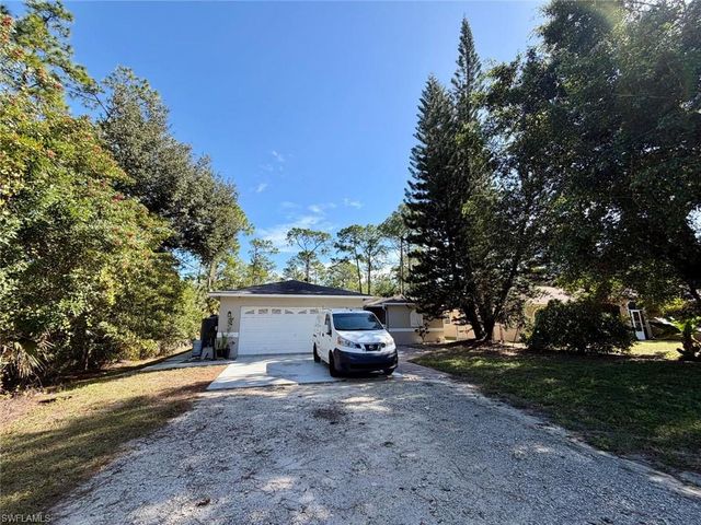 530 7th ST SW, Naples, FL 34117