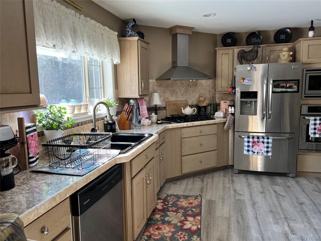 71 Midway Road W, Liberty, NY 12754