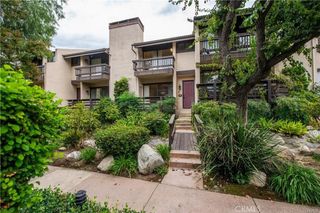 5711 Owensmouth Avenue 117, Woodland Hills, CA 91367