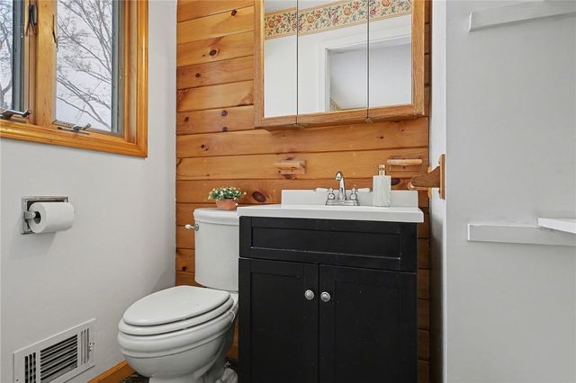 29 Amesbury Road, Henrietta, NY 14623