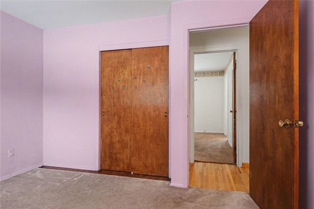 29 Amesbury Road, Henrietta, NY 14623