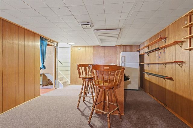 29 Amesbury Road, Henrietta, NY 14623