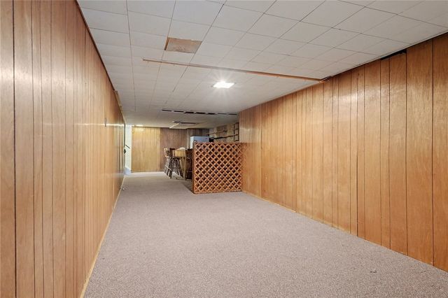 29 Amesbury Road, Henrietta, NY 14623