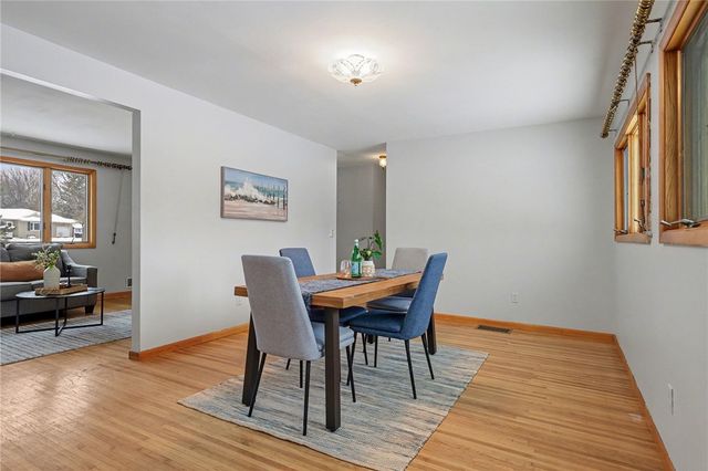 29 Amesbury Road, Henrietta, NY 14623