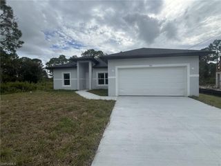 940 Sterling ST E, Lehigh Acres, FL 33974