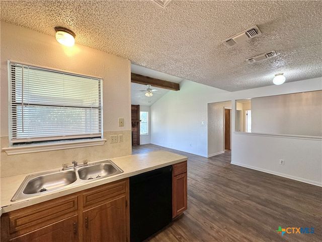 2101 Lamplight Drive, Killeen, TX 76543