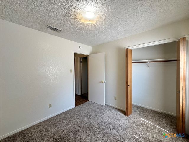 2101 Lamplight Drive, Killeen, TX 76543