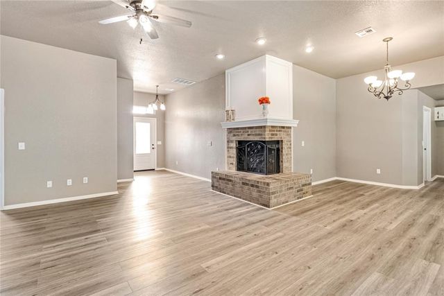1909 Cherokee Trail, Choctaw, OK 73020