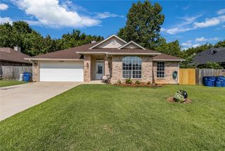 1909 Cherokee Trail, Choctaw, OK 73020
