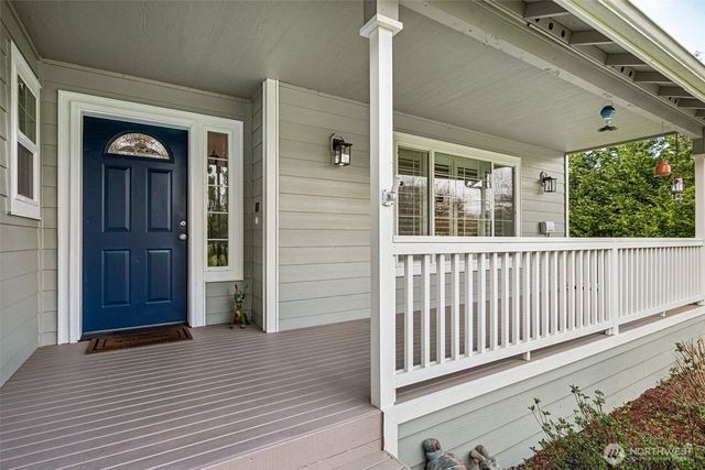 10149 Albany Park Lane SW, Rochester, WA 98579