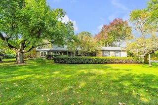 9525 N Regent ROAD, Bayside, WI 53217