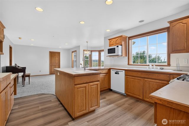 12035 Downey Road, La Conner, WA 98257