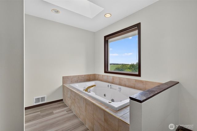 12035 Downey Road, La Conner, WA 98257