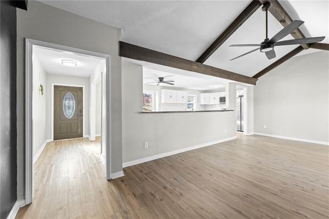 11812 E 56th Terrace, Kansas City, MO 64133