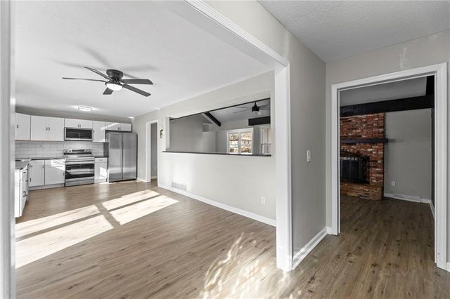 11812 E 56th Terrace, Kansas City, MO 64133