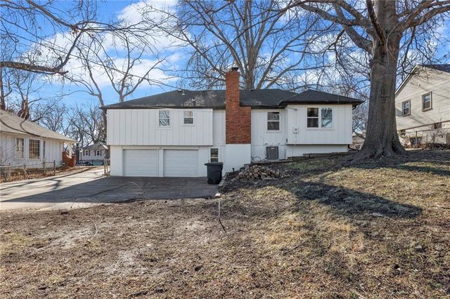 11812 E 56th Terrace, Kansas City, MO 64133