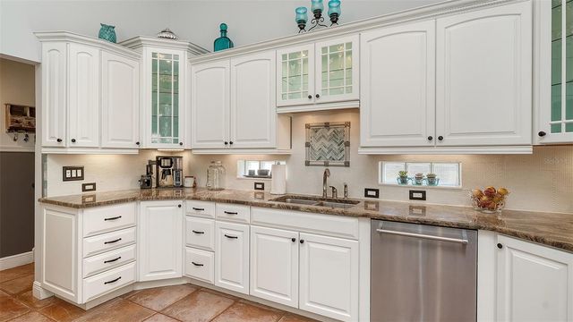 2098 PALM VIEW ROAD, Sarasota, FL 34240