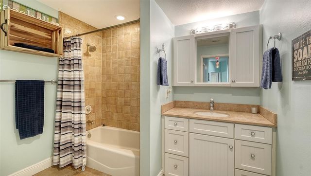 2098 PALM VIEW ROAD, Sarasota, FL 34240