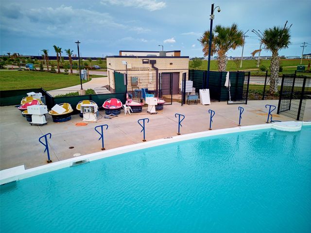12629 Pirate Bend Drive, Texas City, TX 77568