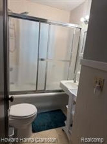 2001 Cartier Street, Flint, MI 48504