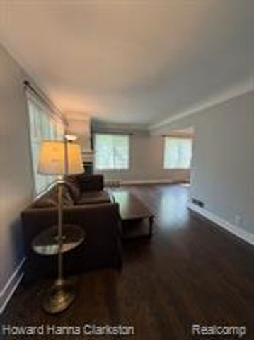 2001 Cartier Street, Flint, MI 48504
