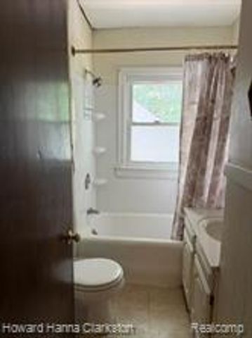 2001 Cartier Street, Flint, MI 48504