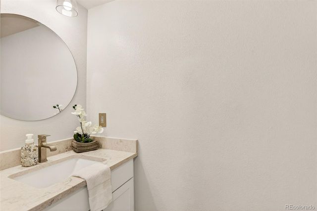 1228 S Flower Circle B, Lakewood, CO 80232