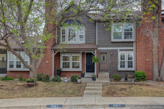 1228 S Flower Circle B, Lakewood, CO 80232