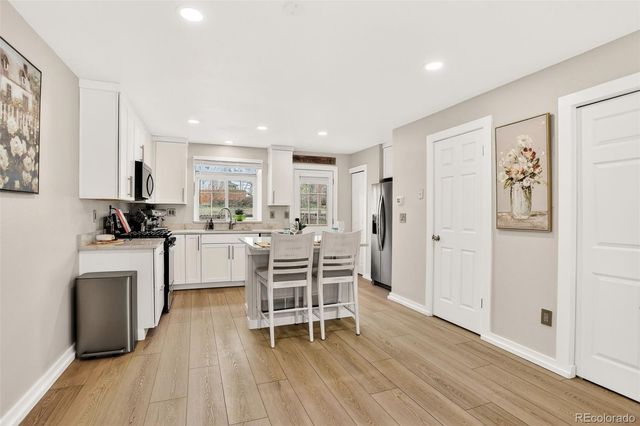 1228 S Flower Circle B, Lakewood, CO 80232